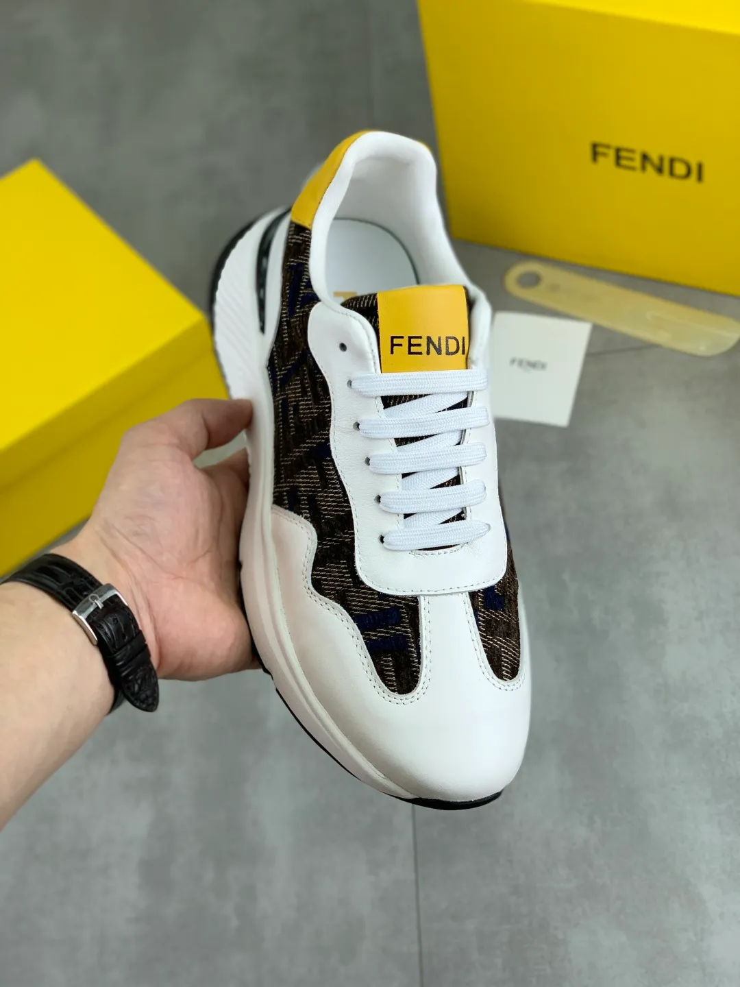 ​Men's shoes 💰P460 💰[New style] little monster 🆘 New FENDI (Fendi) new style 🕶️🕶️Simple routing effect, showing an elegant and cool driving shoe 🎬Using imported calfskin + first-layer pigskin lining🐂Excellent material🎬Detailed workmanship 🤗Comfortable foot feel➰➰. ​Pair it with any outfit to show your taste and temperament, low-key luxury ♻️Design ​simple and elegant ​noble and fashionable 🍃​Very loved and favored by trendy men 💓❤️size: 38-44 2️⃣colors available